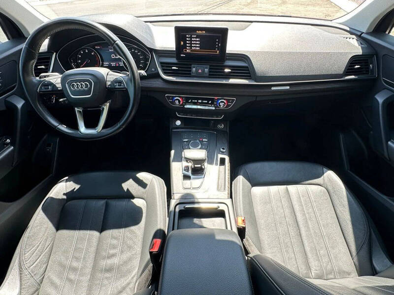2019 Audi Q5 quattro Premium 45 TFSI
