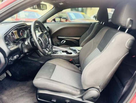 2017 Dodge Challenger SXT