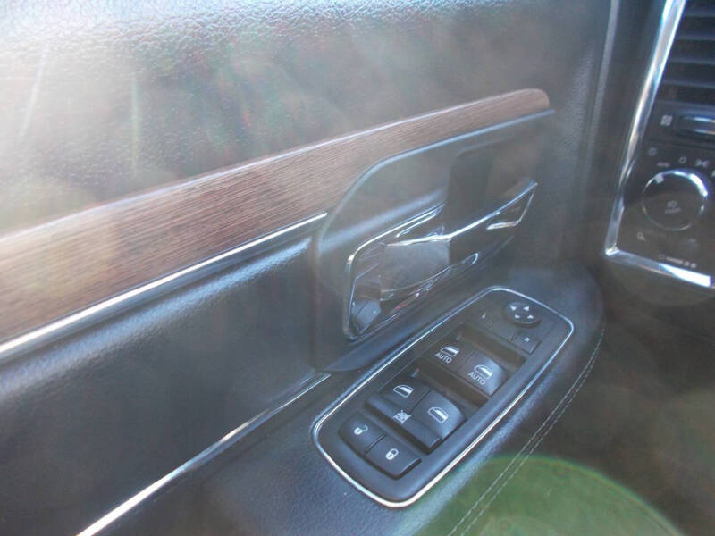 2017 RAM 1500 Laramie