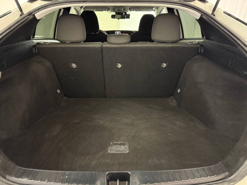 2019 Toyota Prius L Eco