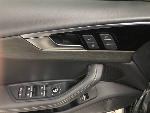 2022 Audi A4 quattro S line Prem Plus 45 TFSI