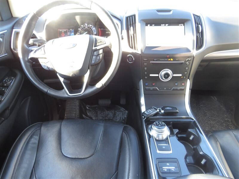 2019 Ford Edge Titanium