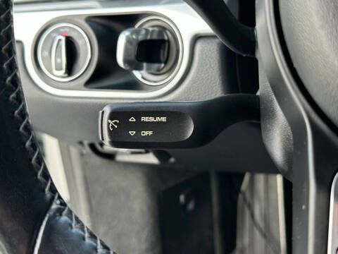 2018 Porsche 911 Carrera