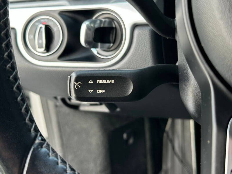 2018 Porsche 911 Carrera