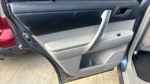 2013 Toyota Highlander Plus