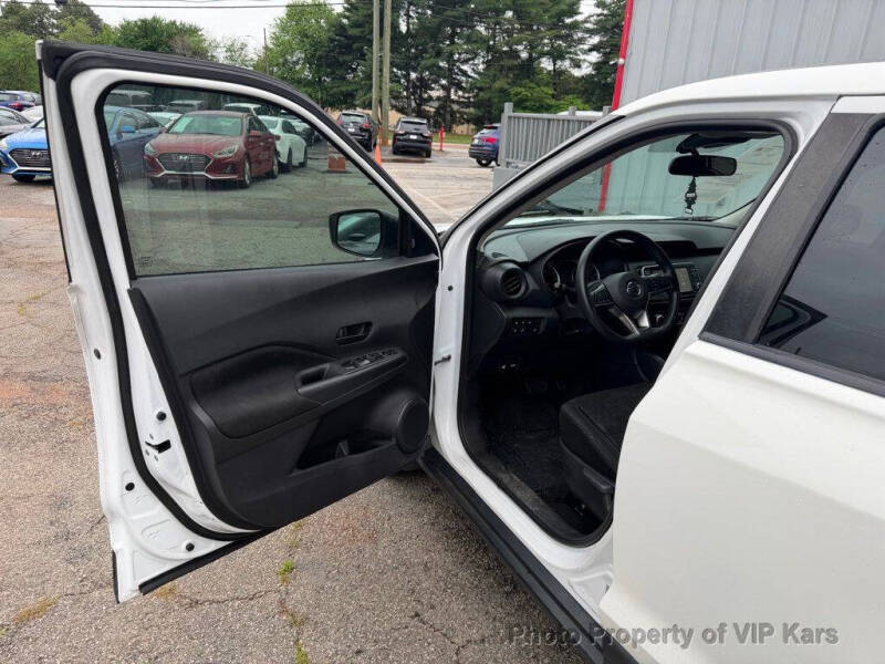 2021 Nissan Kicks S