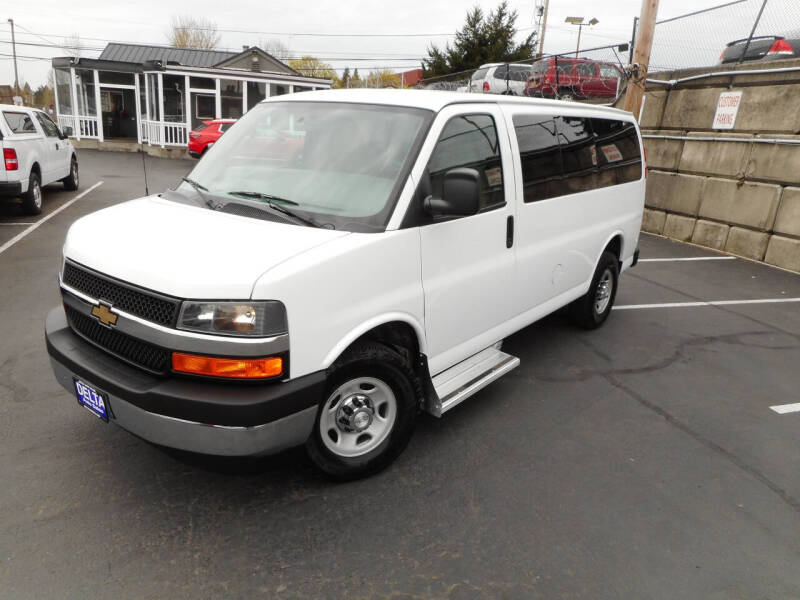 2017 Chevrolet Express LT 3500