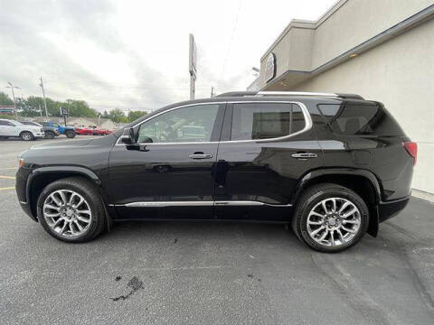 2023 GMC Acadia Denali
