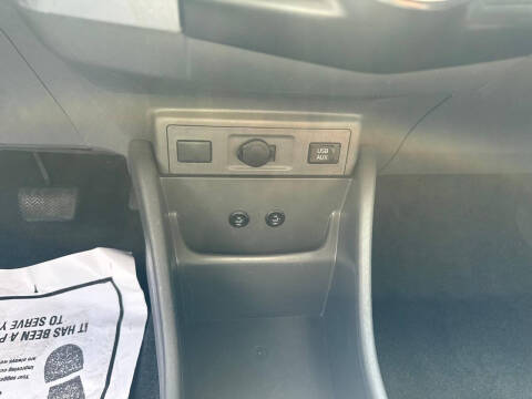2013 Toyota Prius v Three