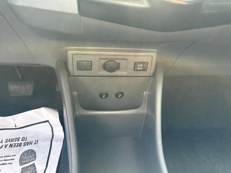 2013 Toyota Prius v Three