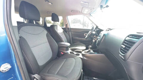 2017 Kia Soul +