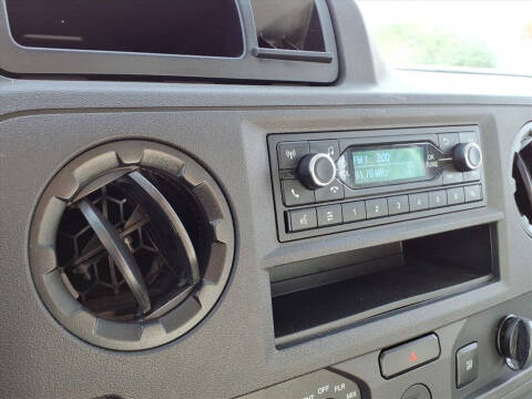 2021 Ford E-Series E-450 SD