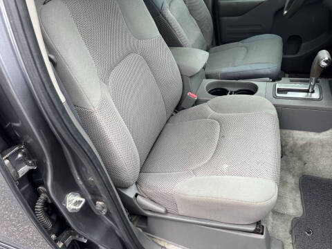 2016 Nissan Frontier SV