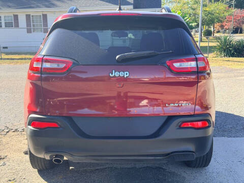 2016 Jeep Cherokee Sport