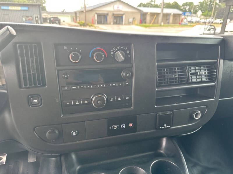 2017 Chevrolet Express 2500