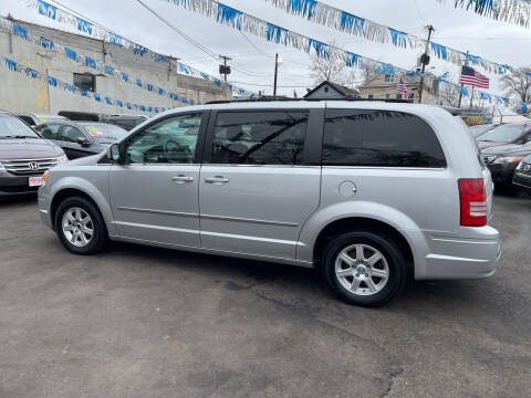 2010 Chrysler Town and Country Touring