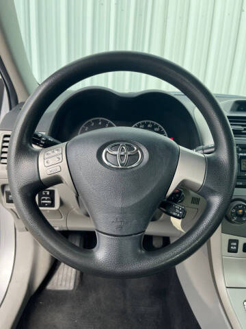 2012 Toyota Corolla LE