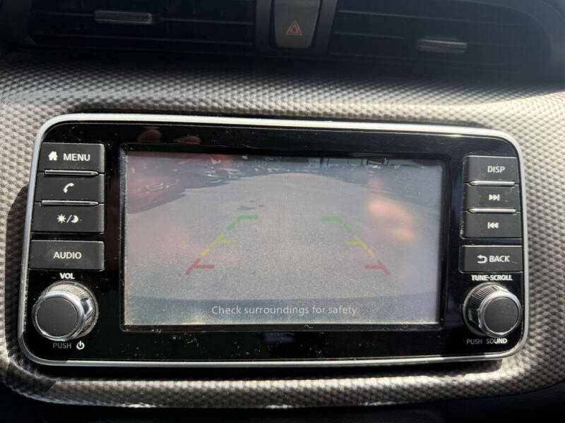 2019 Nissan Kicks S