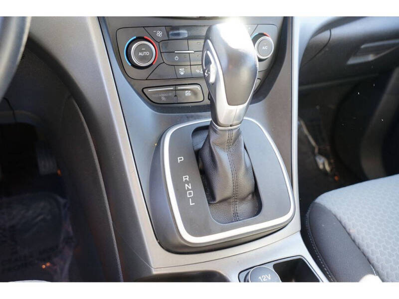 2017 Ford C-MAX Hybrid SE