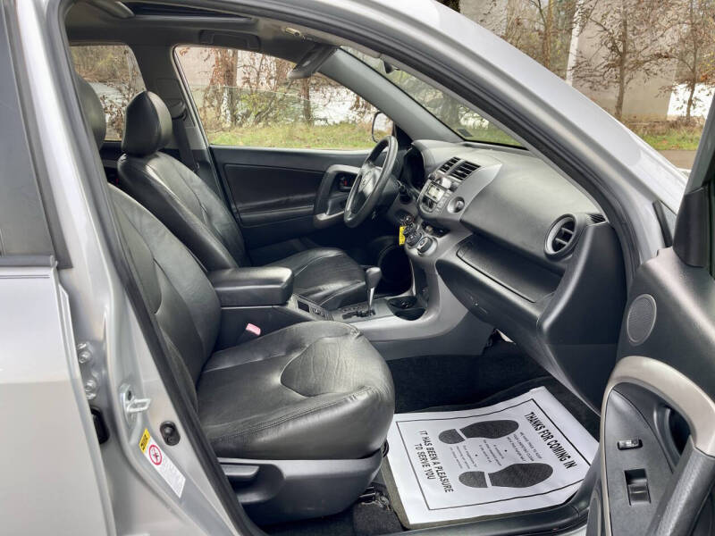 2007 Toyota RAV4 Sport