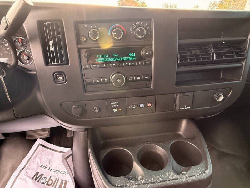 2023 GMC Savana 2500