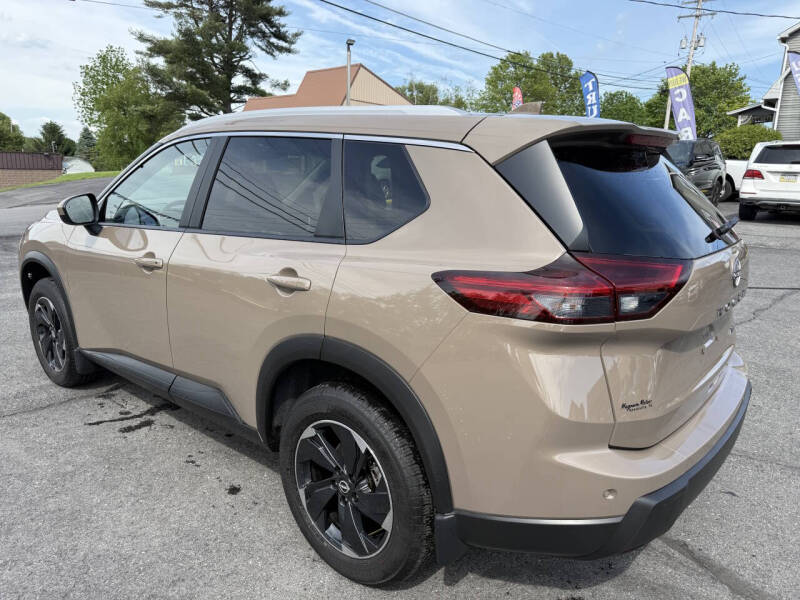 2025 Nissan Rogue SV