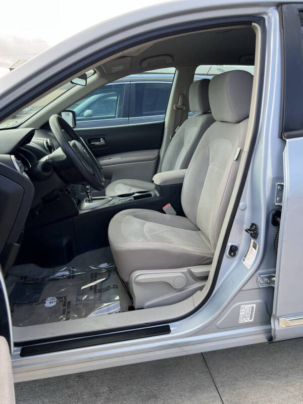 2013 Nissan Rogue S