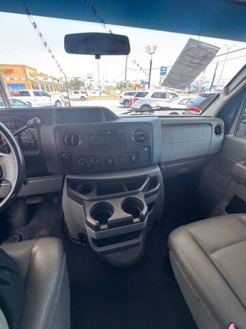 2013 Ford E-Series E-250