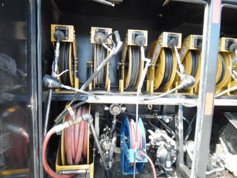 2001 Freightliner FL70