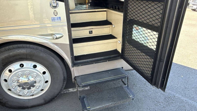 2014 Tiffin Allegro Bus PowerGlide