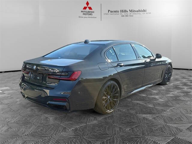 2022 BMW 7 Series 740i