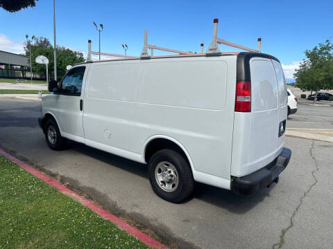 2018 Chevrolet Express 2500