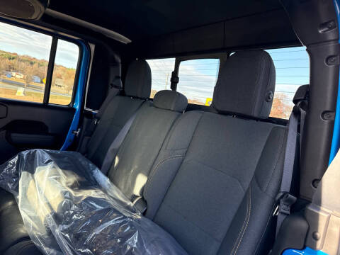 2026 Jeep Gladiator Willys