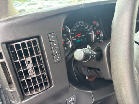 2017 Chevrolet Express LS 2500