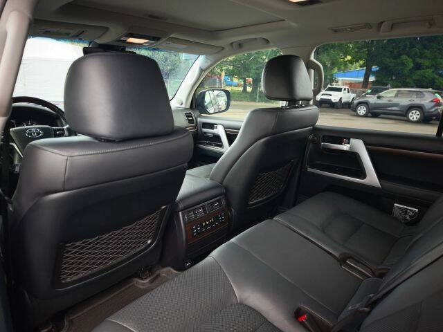 2019 Toyota Land Cruiser