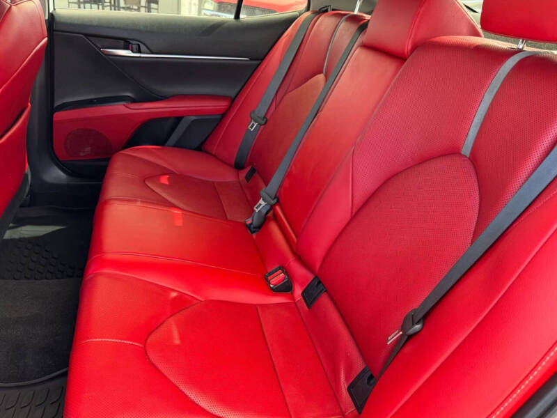 2020 Toyota Camry XSE