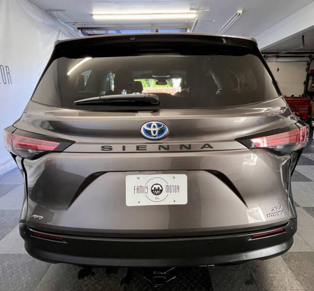 2021 Toyota Sienna XLE 7-Passenger