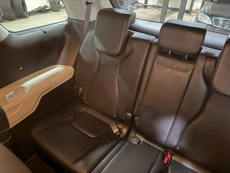 2023 Kia Carnival EX