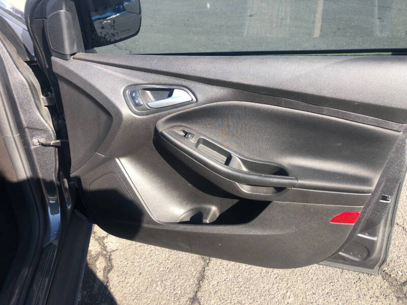 2017 Ford Focus SE