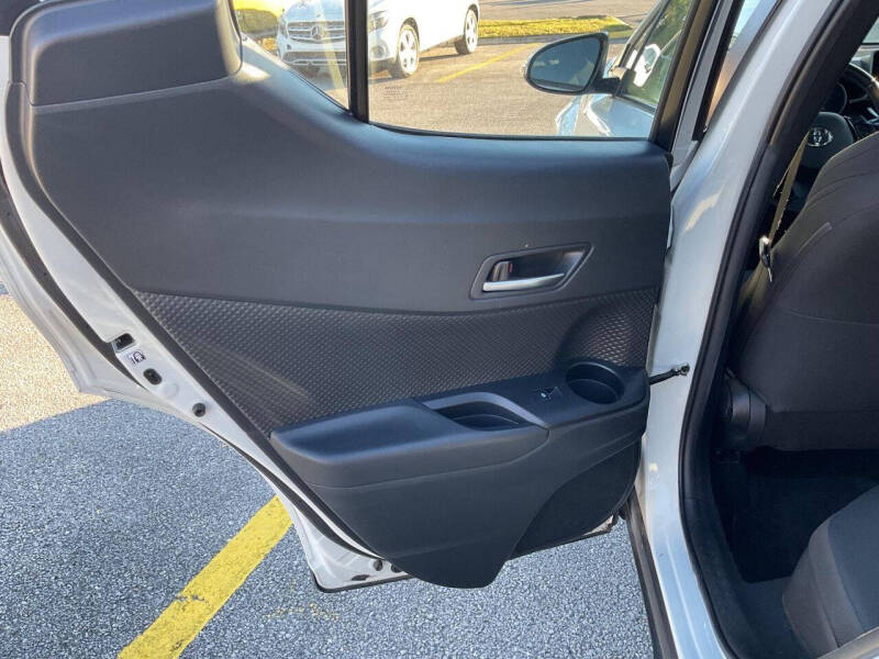 2018 Toyota C-HR XLE Premium