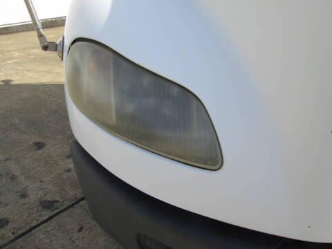 2007 Freightliner Business class M2