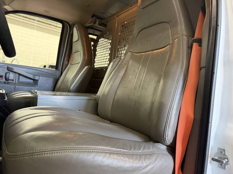 2016 Chevrolet Express 2500