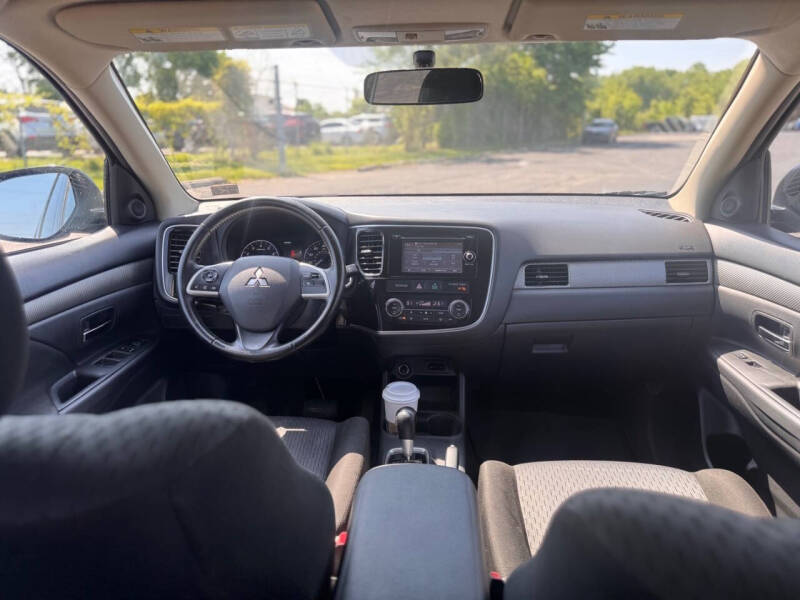 2014 Mitsubishi Outlander SE