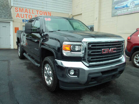 2015 GMC Sierra 2500HD for sale at Small Town Auto Sales in Hazleton PA