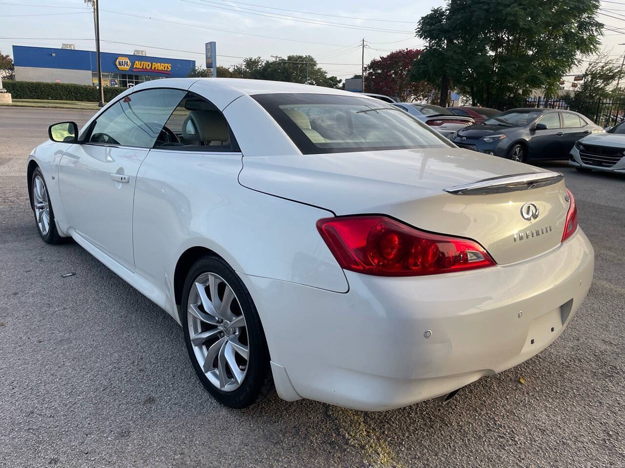 2015 INFINITI Q60 Convertible for sale at Auto One Motors in Garland, TX