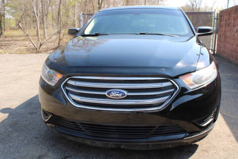 2017 Ford Taurus SE