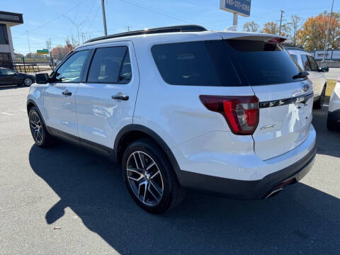 2016 Ford Explorer Sport
