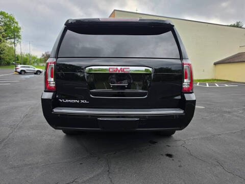 2017 GMC Yukon XL Denali