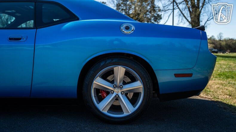 2010 Dodge Challenger SRT8