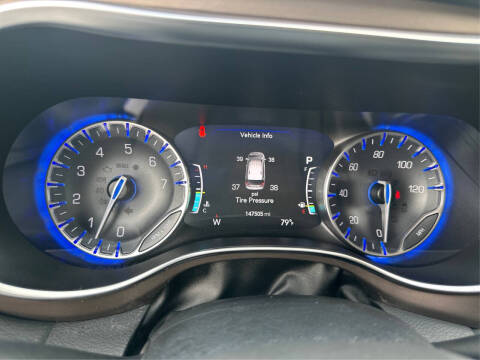 2017 Chrysler Pacifica Touring-L Plus